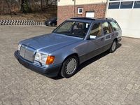 Gebraucht Mercedes E300 220 PS (161 kW) 1991 Blau Limousine