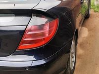 Gebraucht Mercedes 220 143 PS (105 kW) 2002 Blau Coupé