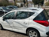 Gebraucht Peugeot 207 Filou 73 PS (53 kW) 2012 Weiß Kombi