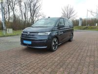 Neu VW Multivan 150 PS (110 kW) 2026 Starlight blue metallic Van