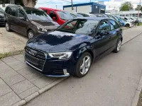 Gebraucht Audi A3 Sport 116 PS (85 kW) 2018 Blau Limousine