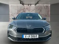 Używany Skoda Octavia Selection 150 KM (110 kW) 2025 Szary Kombi
