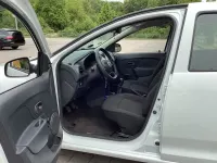 Gebraucht Dacia Sandero Acces 73 PS (53 kW) 2019 Weiß Limousine