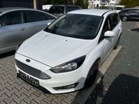 gebraucht Ford Focus Turnier 1.5 TDCi DPF Aut. Titanium-Navi-Sitzh-