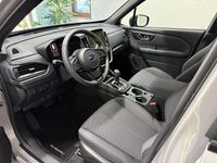 Neu Subaru Forester Exclusive+ 136 PS (100 kW) 2026 Crimson red pearl (m1y) SUV