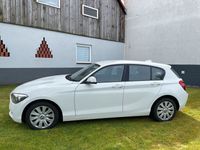 gebraucht BMW 118 d Limousine Alpinweiss
