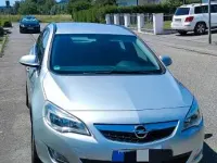 Gebraucht Opel Astra Design Edition 110 PS (80 kW) 2012 Silber Kombi