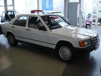 Gebraucht Mercedes 190 72 PS (52 kW) 1987 Aktikweiß Limousine