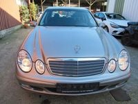Gebraucht Mercedes E200 163 PS (119 kW) 2003 Silber Limousine