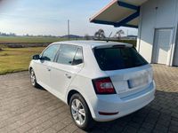 Gebraucht Skoda Fabia 60 PS (44 kW) 2020 Weiß Kleinwagen