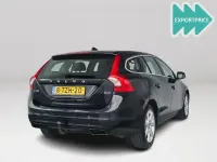 Gebraucht Volvo V60 Momentum 181 PS (133 kW) 2014 Schwarz Kombi