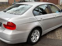 Gebraucht BMW 323 177 PS (130 kW) 2006 Silber Limousine