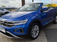 Gebraucht VW T-Roc Cabriolet Style 150 PS (110 kW) 2024 Blau Cabrio