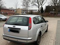 Gebraucht Ford Focus Trend 100 PS (73 kW) 2005 Silber Kombi