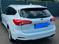 Gebraucht Ford Focus 120 PS (88 kW) 2018 Weiß Kombi