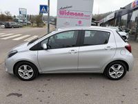 Gebraucht Toyota Yaris Hybrid Comfort 101 PS (74 kW) 2015 Silber Kleinwagen