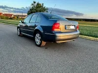 Gebraucht VW Bora Pacific 105 PS (77 kW) 2003 Blau Limousine