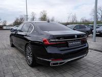 Gebraucht BMW M760 Performance 585 PS (430 kW) 2020 Schwarz Limousine