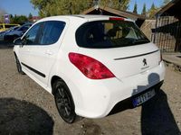 Gebraucht Peugeot 308 Active 112 PS (82 kW) 2011 Weiß Limousine