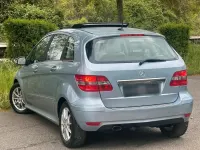 Gebraucht Mercedes B200 140 PS (102 kW) 2010 Blau Van / Kleinbus