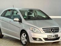 Gebraucht Mercedes B180 109 PS (80 kW) 2011 Silber Van / Kleinbus