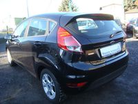Gebraucht Ford Fiesta 101 PS (74 kW) 2013 Schwarz metallic Kleinwagen