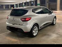 Gebraucht Renault Clio IV LIMITED 75 PS (55 kW) 2015 Silber Kleinwagen