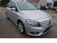 Gebraucht Mercedes B180 109 PS (80 kW) 2014 Silber Van / Kleinbus