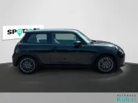 Gebraucht Mini Cooper Classic 156 PS (114 kW) 2024 Schwarz Kleinwagen