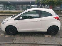 Gebraucht Ford Ka 69 PS (50 kW) 2013 Weiß Kleinwagen