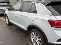 Gebraucht VW T-Roc 150 PS (110 kW) 2018 Grau SUV