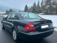Gebraucht Mercedes E240 177 PS (130 kW) 2004 Schwarz Limousine