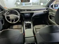 Gebraucht Audi e-tron Sportback S-Line 300 kW (408 PS) 2023 Mythosschwarz metallic SUV