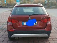 Gebraucht BMW X1 143 PS (105 kW) 2010 Rot SUV