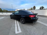Gebraucht BMW 325 218 PS (160 kW) 2008 Schwarz Coupé