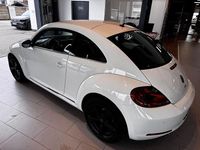 Gebraucht VW Beetle Design 105 PS (77 kW) 2016 Weiß Kleinwagen