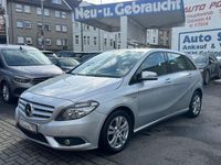 Gebraucht Mercedes B180 122 PS (89 kW) 2012 Silber Van / Kleinbus