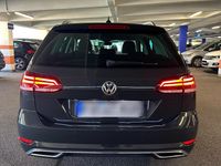 Gebraucht VW Golf VII Highline 150 PS (110 kW) 2017 Grau Kombi