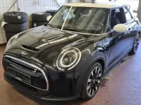 Gebraucht Mini Cooper SE 135 kW (184 PS) 2023 Schwarz Kleinwagen
