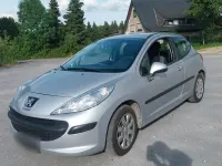 Gebraucht Peugeot 207 Tendance 95 PS (69 kW) 2007 Silber Limousine