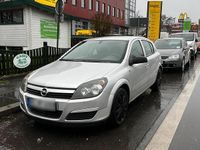 Gebraucht Opel Astra 101 PS (74 kW) 2004 Silber Kleinwagen