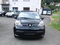 Gebraucht Peugeot 107 68 PS (50 kW) 2009 Schwarz Kleinwagen