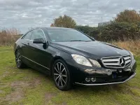 Gebraucht Mercedes E200 184 PS (135 kW) 2010 Schwarz Coupé