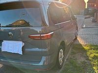 Gebraucht VW Multivan 150 PS (110 kW) 2024 Grau Van