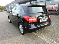 Gebraucht Mercedes B180 109 PS (80 kW) 2012 Schwarz Van / Kleinbus