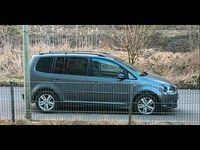 Gebraucht VW Touran Match 105 PS (77 kW) 2012 Silber Van / Kleinbus