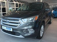Gebraucht Ford Kuga Titanium 150 PS (110 kW) 2017 Grau SUV