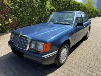Gebraucht Mercedes E300 188 PS (138 kW) 1986 Blau Limousine