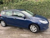 Gebraucht Ford Focus SYNC Edition 101 PS (74 kW) 2014 Blau Limousine