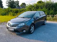 Gebraucht Toyota Avensis 146 PS (107 kW) 2014 Grau Kombi